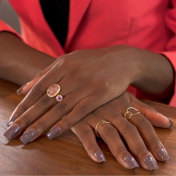 Curved Wave Ring - Picture 4 of 8